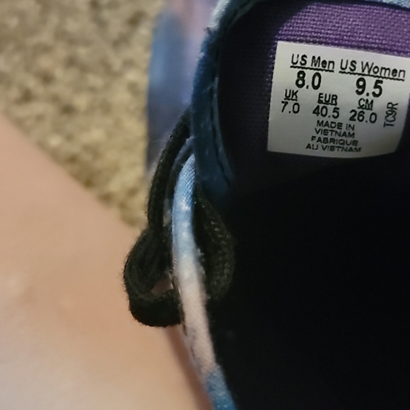 Space Vans - Picture 5 of 7